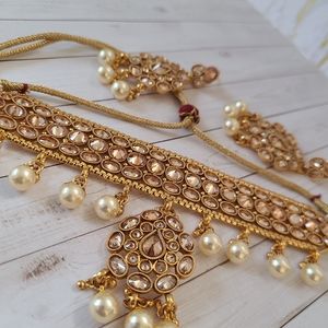 GOLD KUNDAN PEARL CHOKER SET